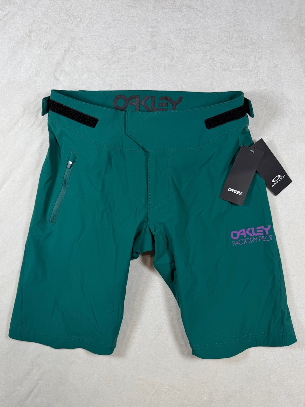 NWT Oakley Women’s Size 26 Factory Pilot MTB Lined Padded Cycling MTB Shorts